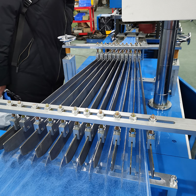 Машина для изготовления одноразовых шапочек для душа